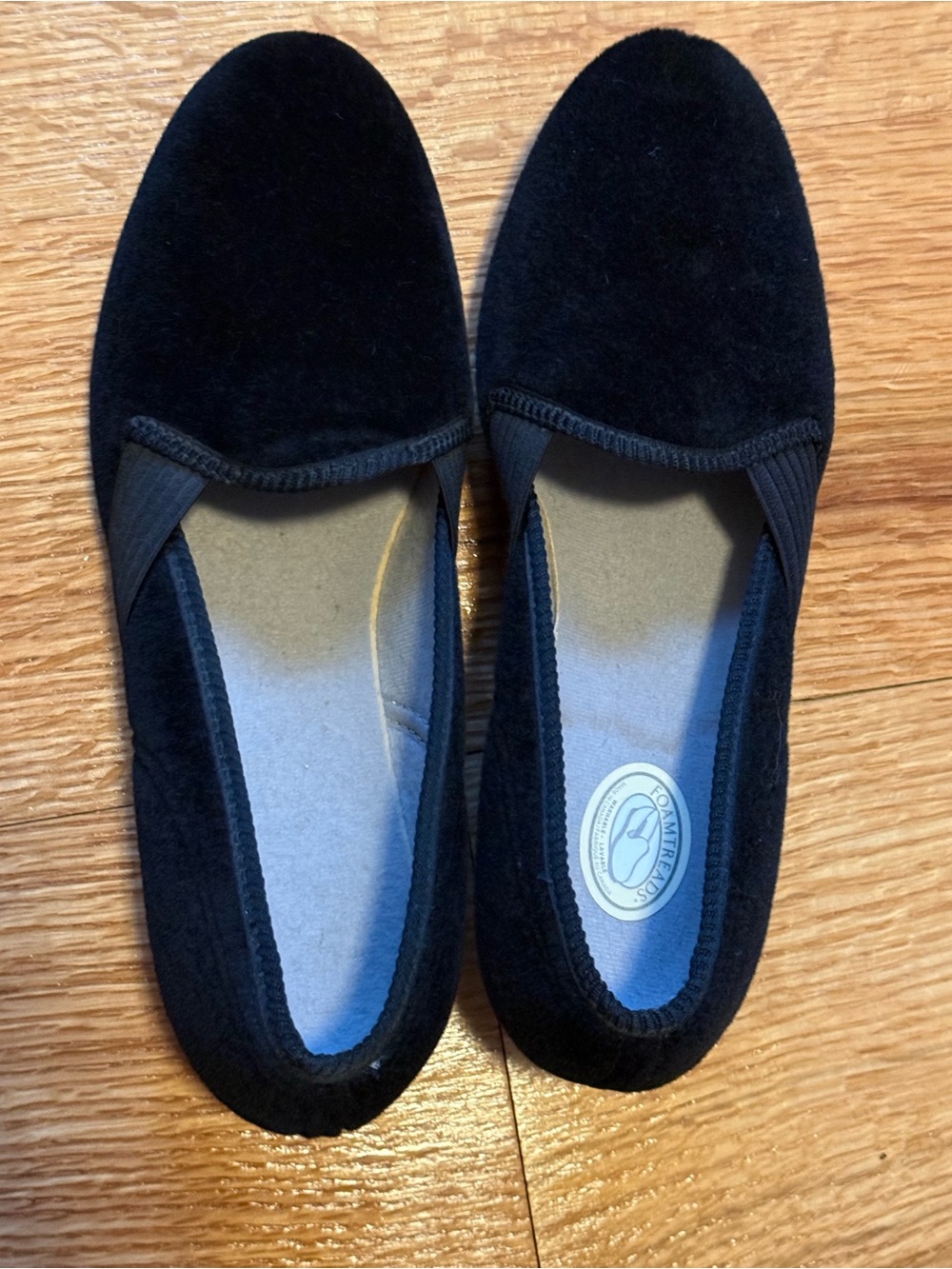 Foamtreads Black Women's Slip-On Comfort Shoes With Low Heel, Size 8 XW - Picture 2 of 9